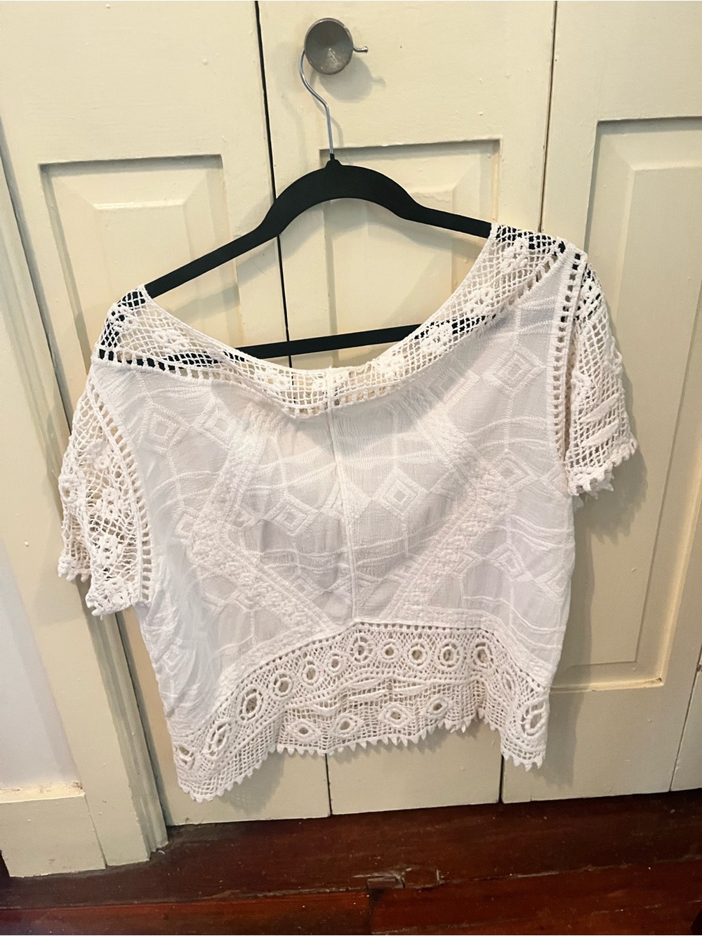 Ultra Pink White Crochet Lace Short Sleeve Blouse - Picture 2 of 3